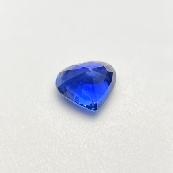 Blue Sapphire-Heart 2.20 Cts_4